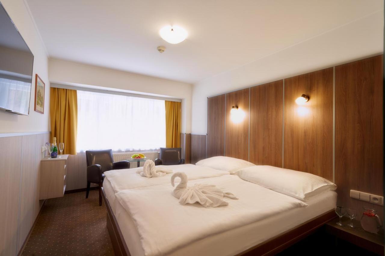 Wellness Hotel Green Paradise Brezova  Экстерьер фото