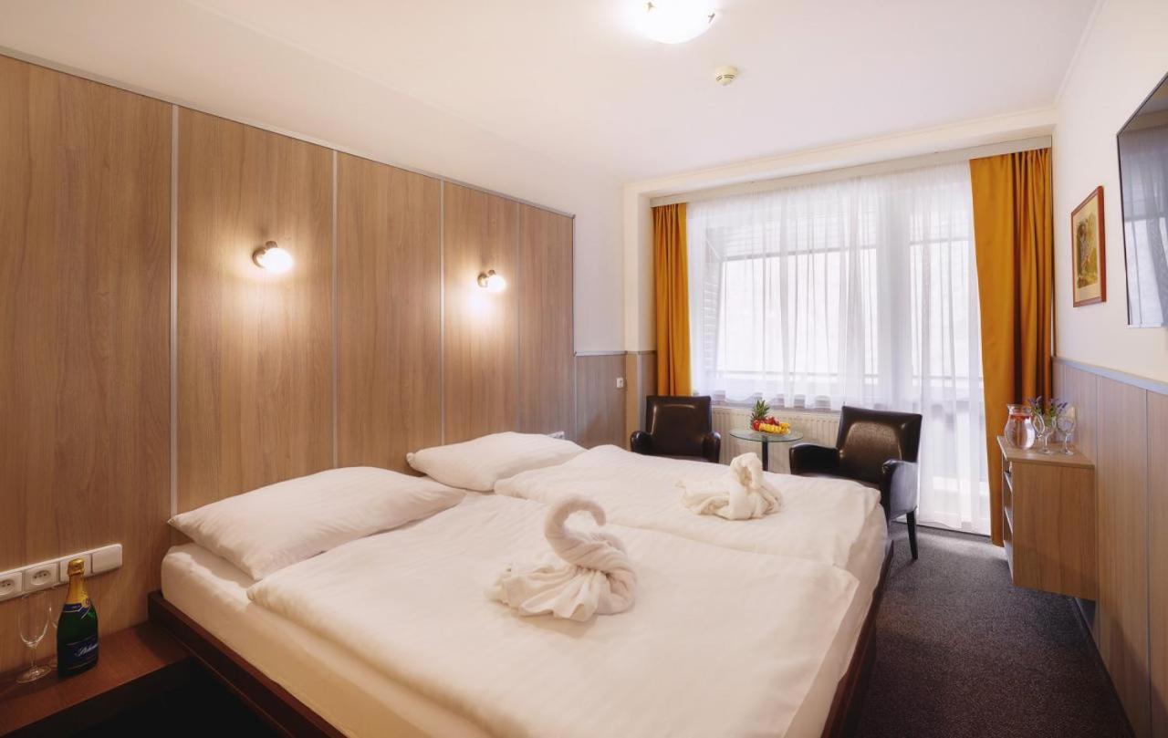 Wellness Hotel Green Paradise Brezova  Экстерьер фото