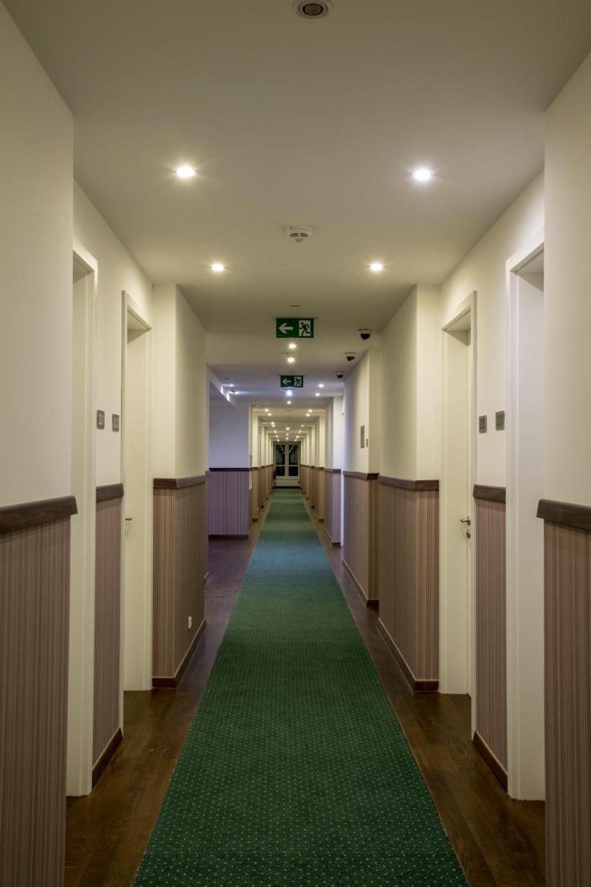 Wellness Hotel Green Paradise Brezova  Экстерьер фото
