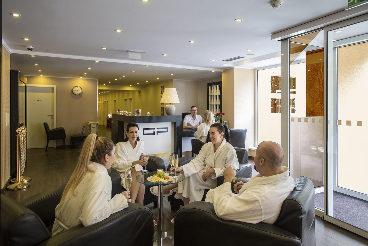 Wellness Hotel Green Paradise Brezova  Экстерьер фото